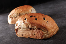 Lade das Bild in den Galerie-Viewer, Zwei Rosinenstuten.