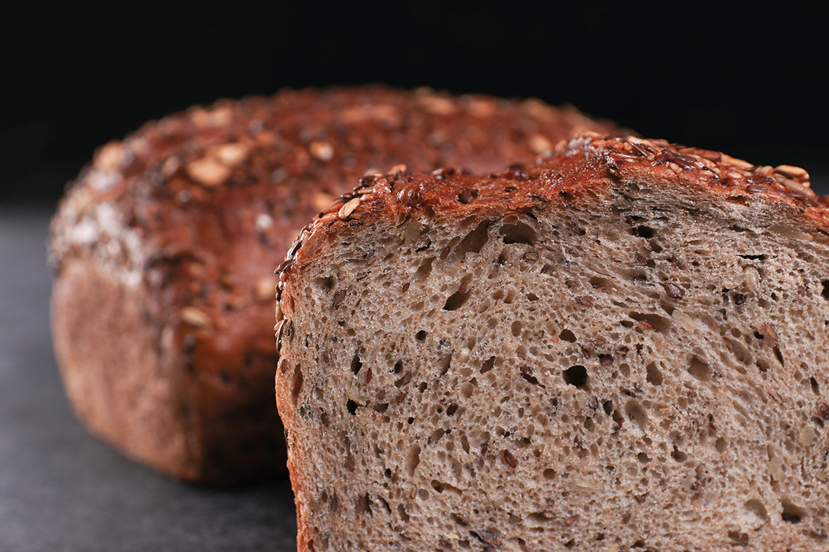 Weizenmischbrot angeschnitten